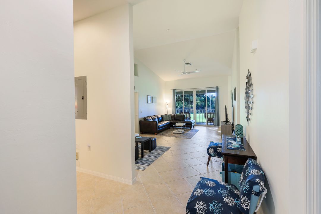 3465 Laurelgreens Ln S  #202, Naples, FL 34119