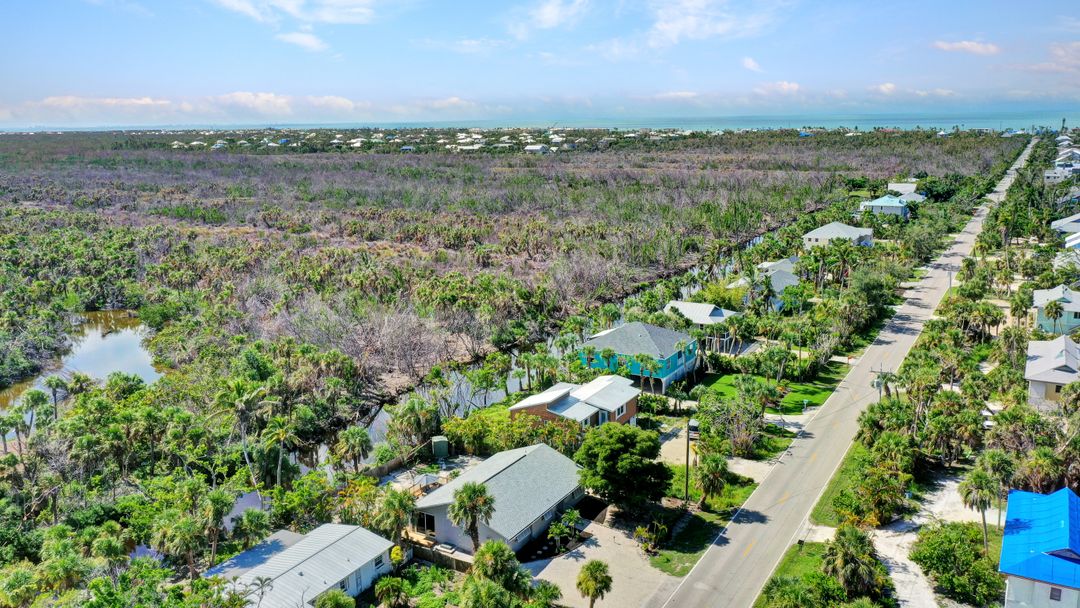 852 Rabbit Rd, Sanibel, FL 33957