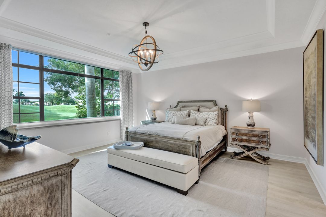 2534 Windward Ct #15-101, Naples, FL 34112