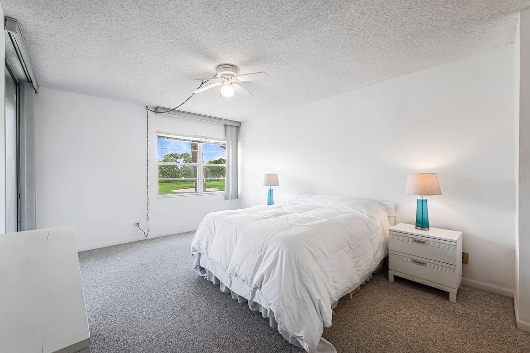 1085 Forest Lakes Dr #8204, Naples, FL 34105