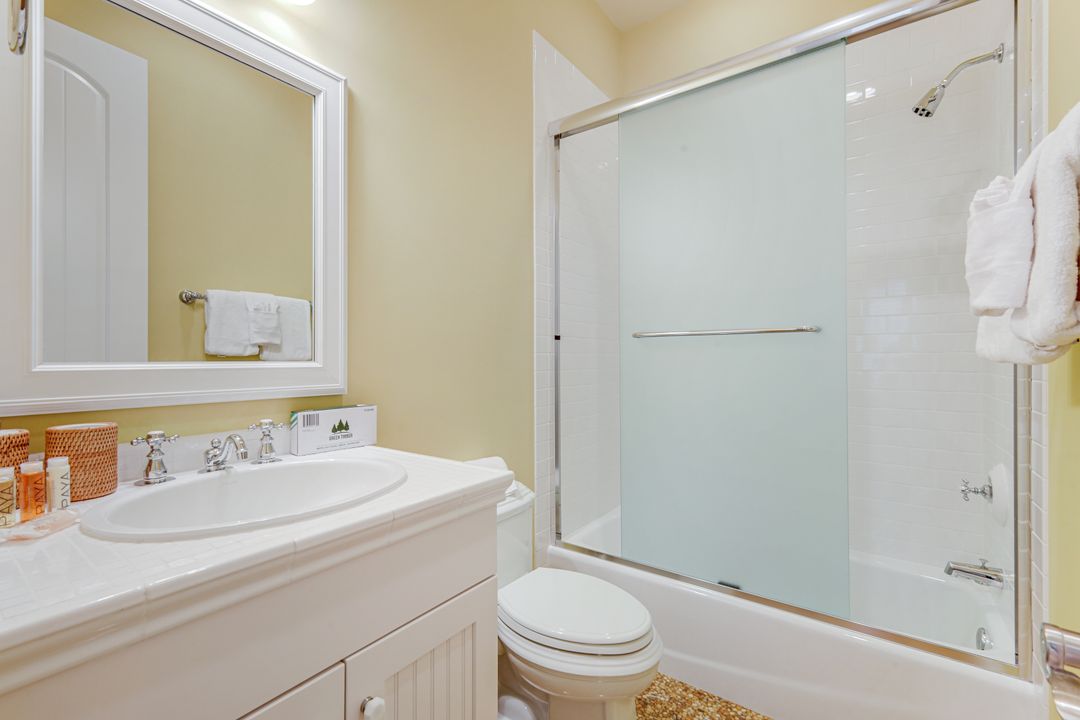 16211 Captiva Dr, Captiva, FL 33924