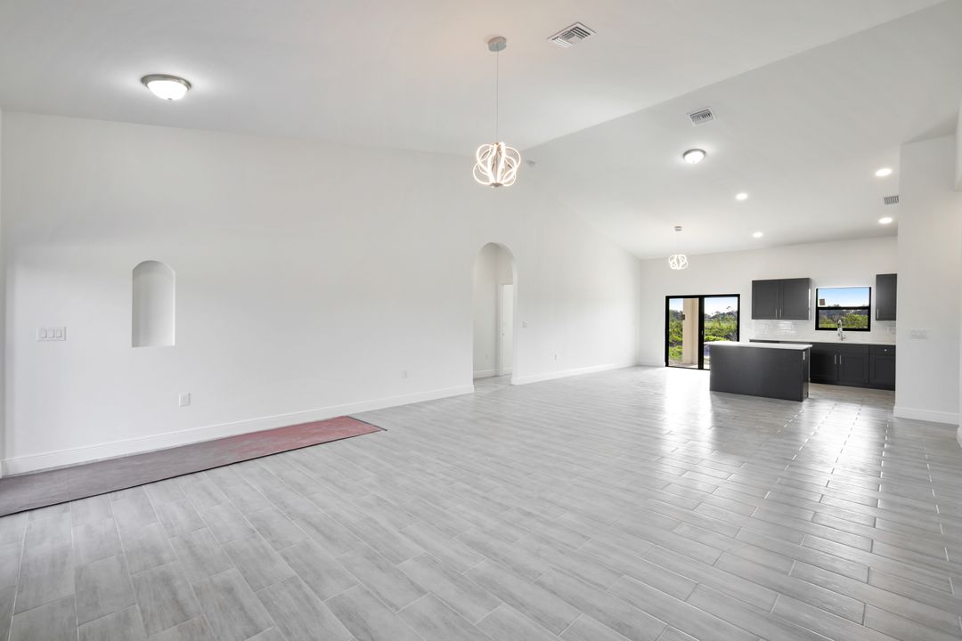 431 Progress Ave, Lehigh Acres, FL 33974