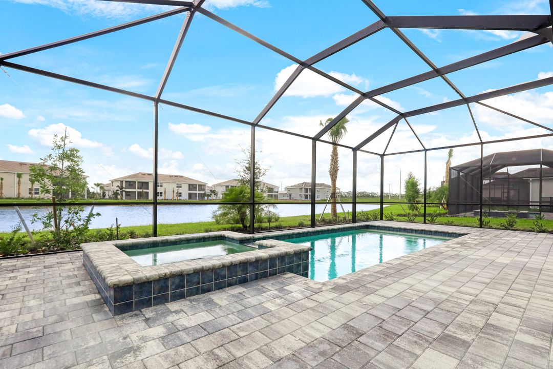 5781 Kingston Pl, Immokalee, FL 34142