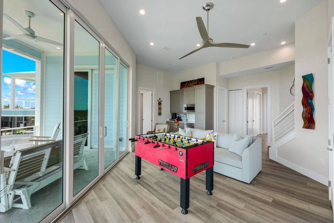 5826 Shell Cove Drive, Cape Coral, FL 33914