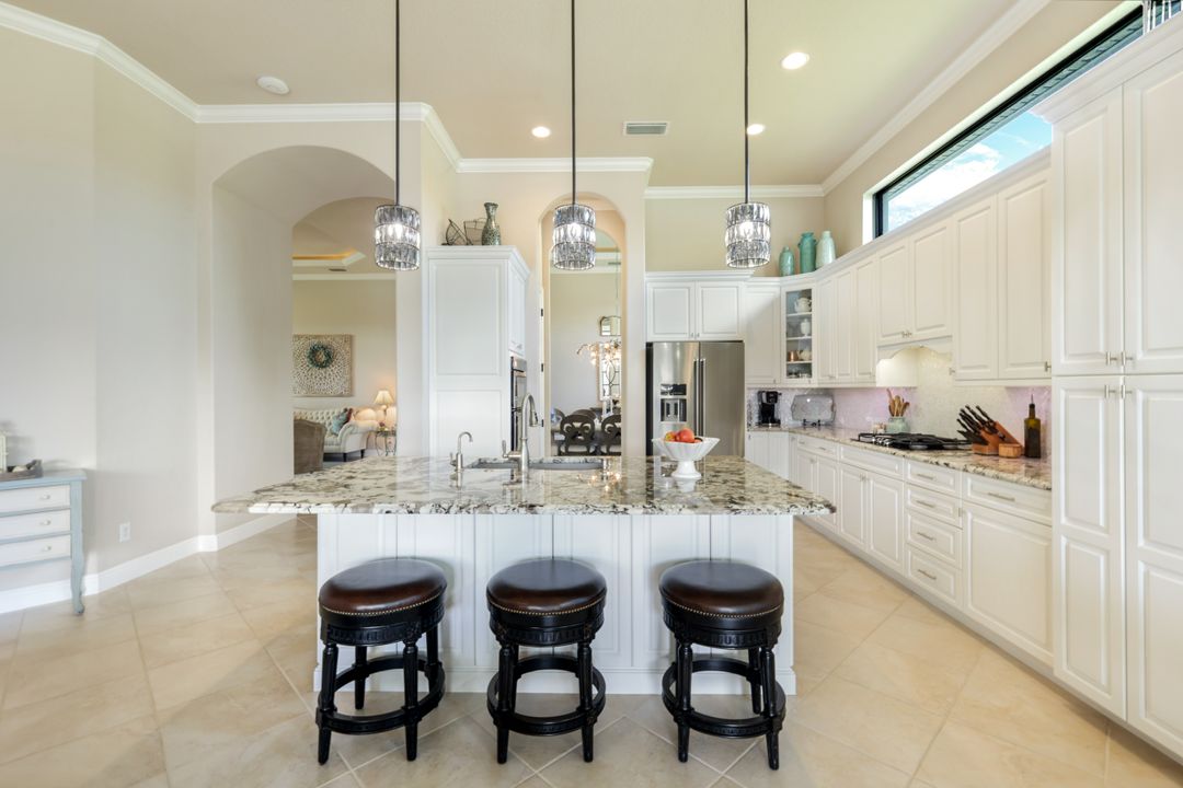 9928 Casabella Way, Bonita Springs, FL 34135