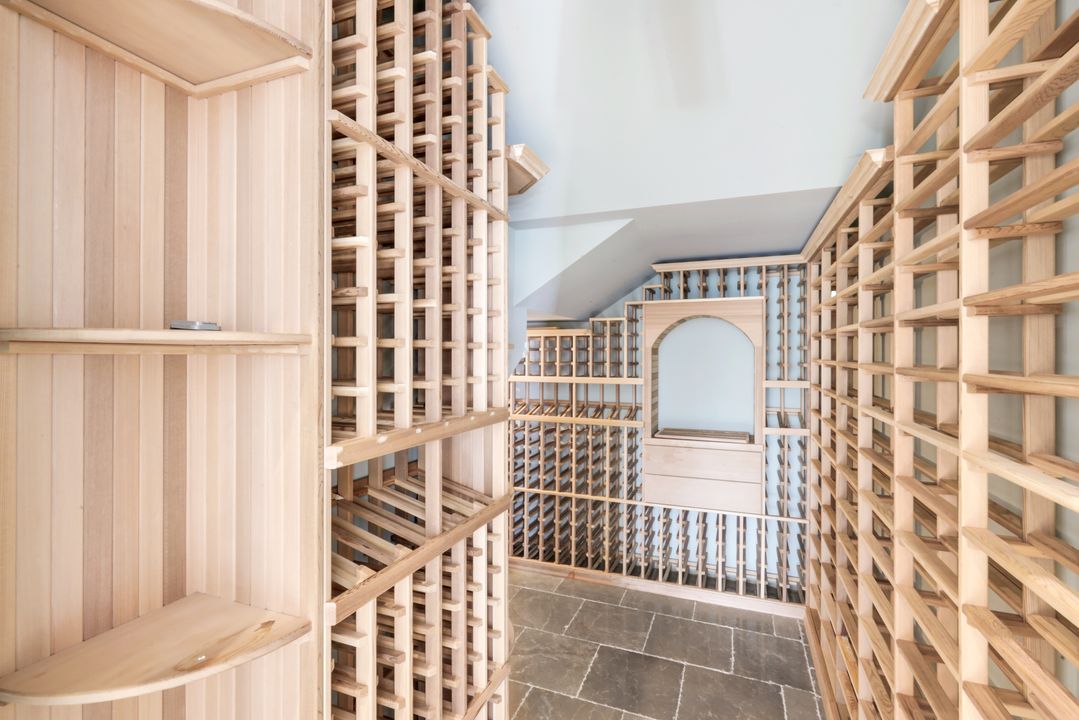 605 Galleon Dr, Naples, FL 34102