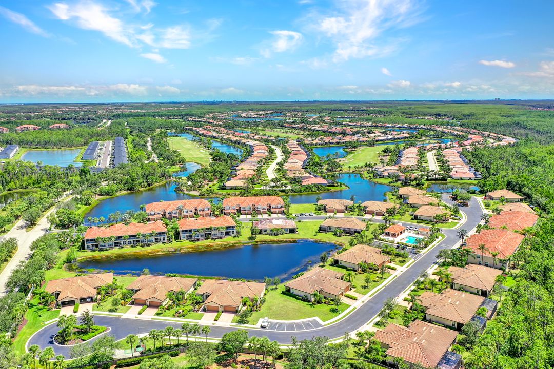 9079 Triangle Palms Ln, Fort Myers, FL 33913