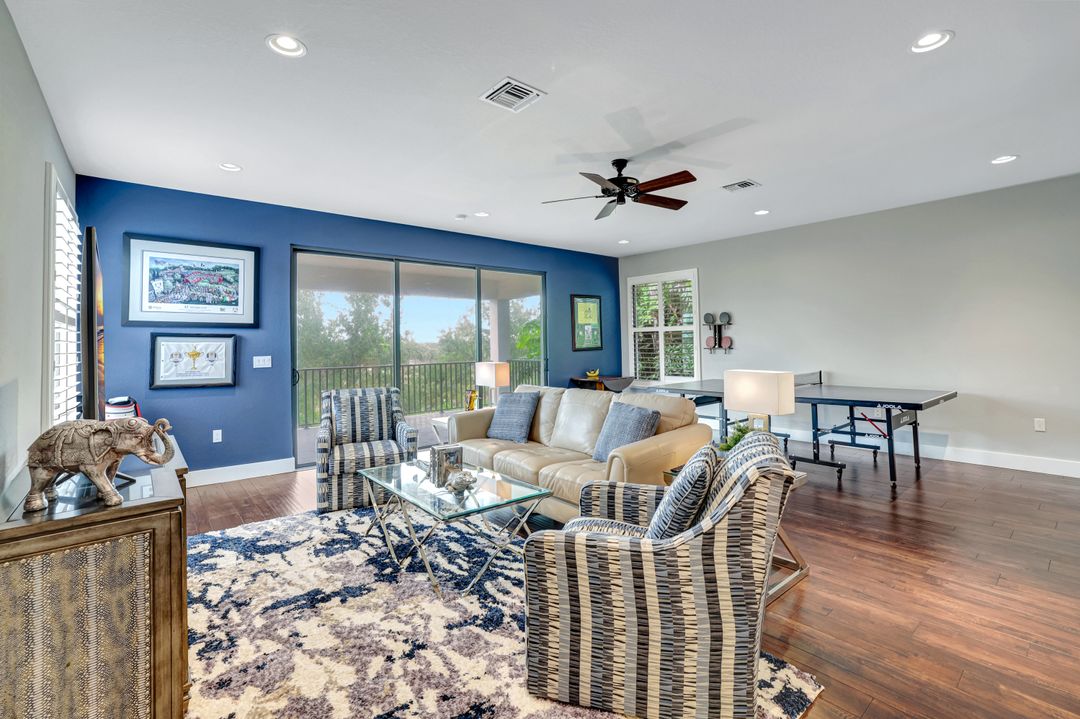 2930 Cinnamon Bay Cir, Naples, FL 34119