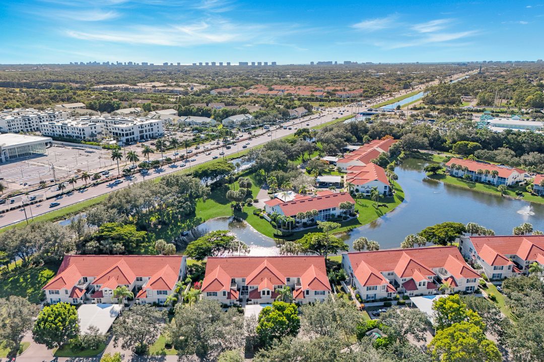 5045 Cedar Springs Dr #101, Naples, FL 34110