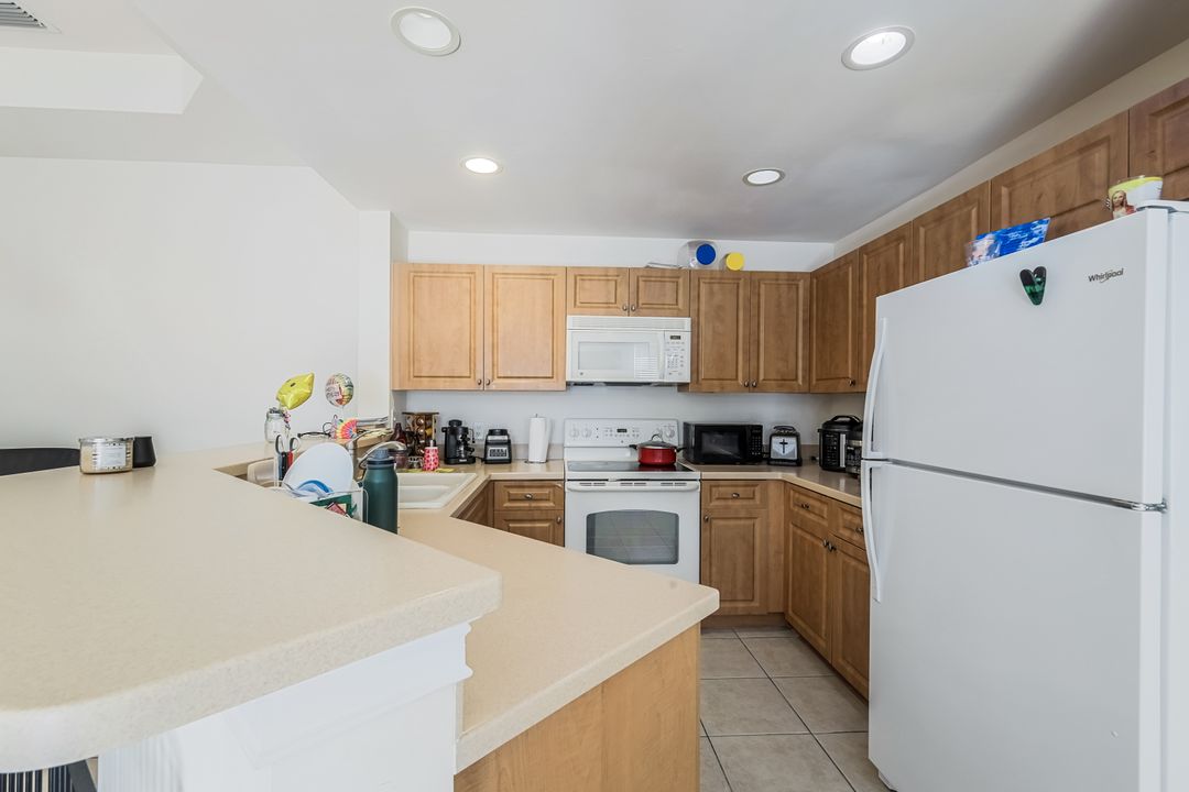 3948 Pomodoro Cir #304, Cape Coral, FL 33909