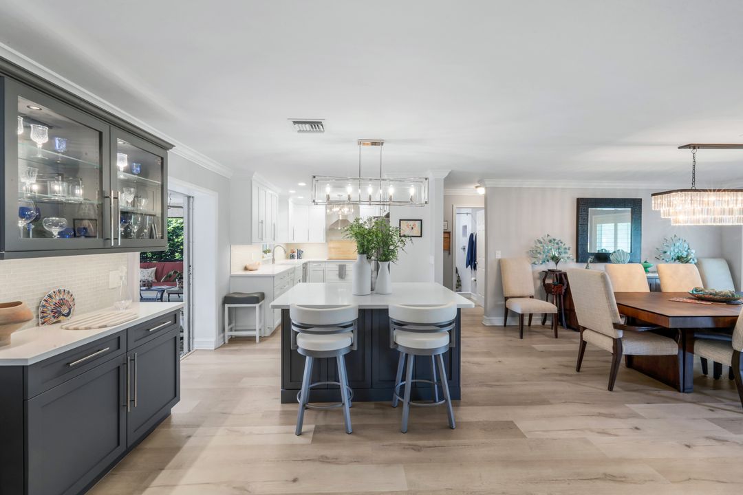 27984 Carl Cir, Bonita Springs, FL 34135