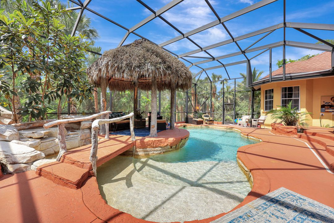 1904 Bethany Pl, Naples, FL 34109