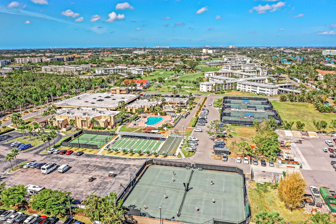 1624 Pine Valley Dr #118, Fort Myers, FL 33907