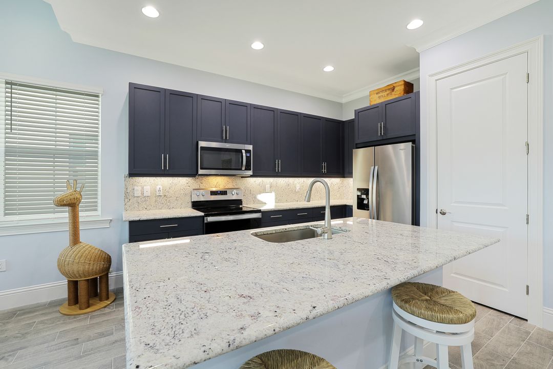 7139 Cayo Coco Ln, Naples, FL 34113