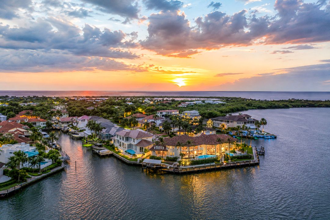490 Renard Ct, Marco Island, FL 34145