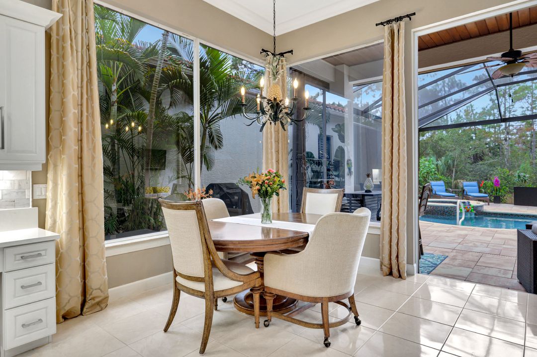 1282 Via Portofino, Naples, FL 34108