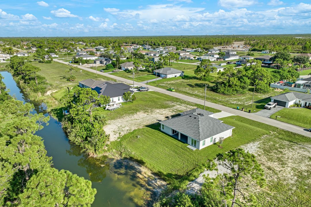 1828 NW 30th Terrace, Cape Coral, FL 33993