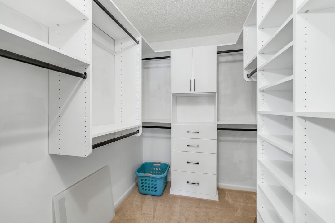 95 St Andrews Blvd #110, Naples, FL 34113