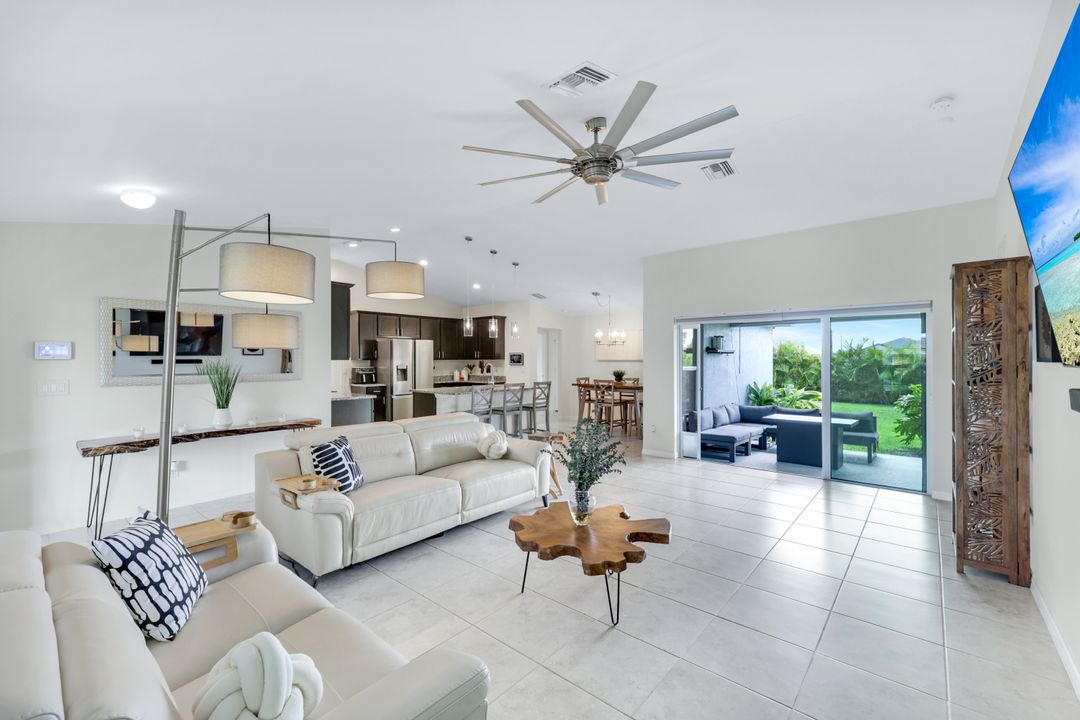 2302 NE 7th Ave, Cape Coral, FL 33909