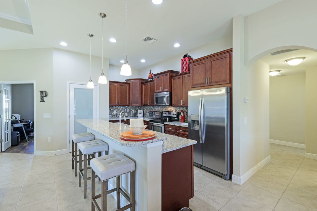 1840 SW 40th St, Cape Coral, FL 33914