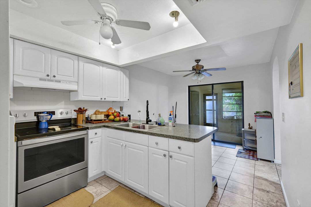 225 Cape Coral Pkwy E, Cape Coral, FL 33904