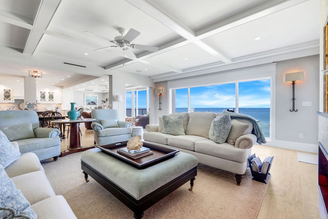 1285 Gulf Shore Blvd N #3B, Naples, FL 34102