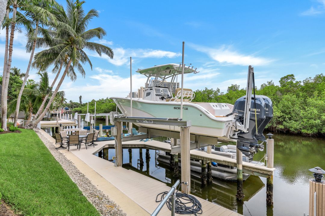 458 Spinnaker Dr, Marco Island, FL 34145