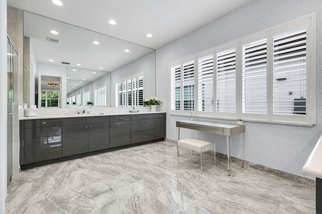 12033 Azalea Wy, Naples, FL 34120