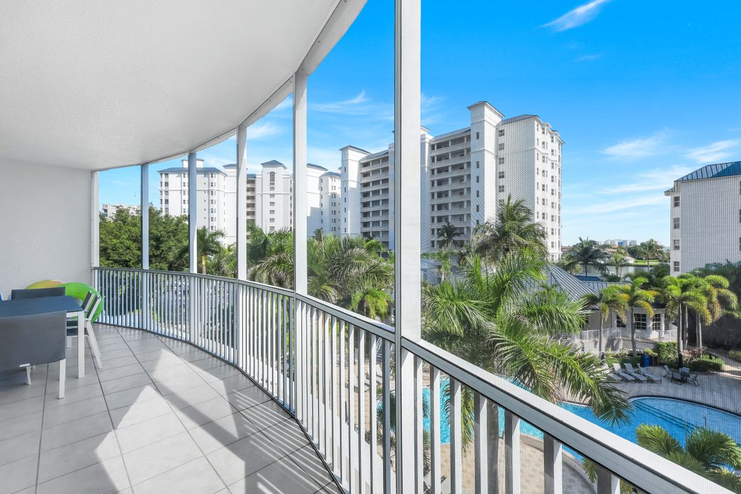 470 Launch Cir #403, Naples, FL 34108