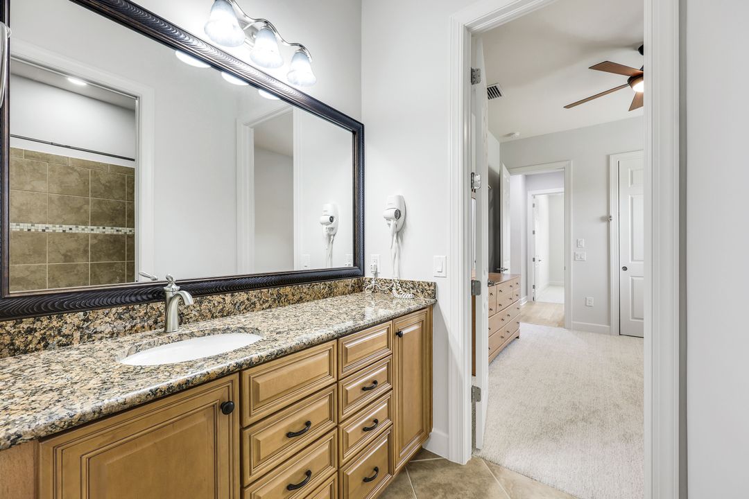 9180 Ores Cir, Naples, FL 34120