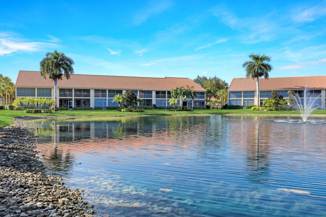 2375 Bayou Ln #4, Naples, FL 34112