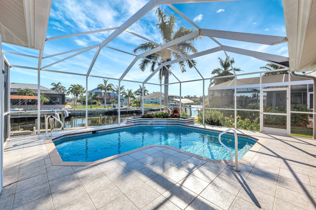 4315 SW 22nd Ct, Cape Coral, FL 33914