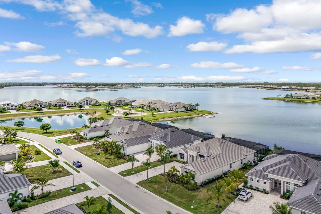 17338 Blue Sapphire Dr, Fort Myers, FL 33913