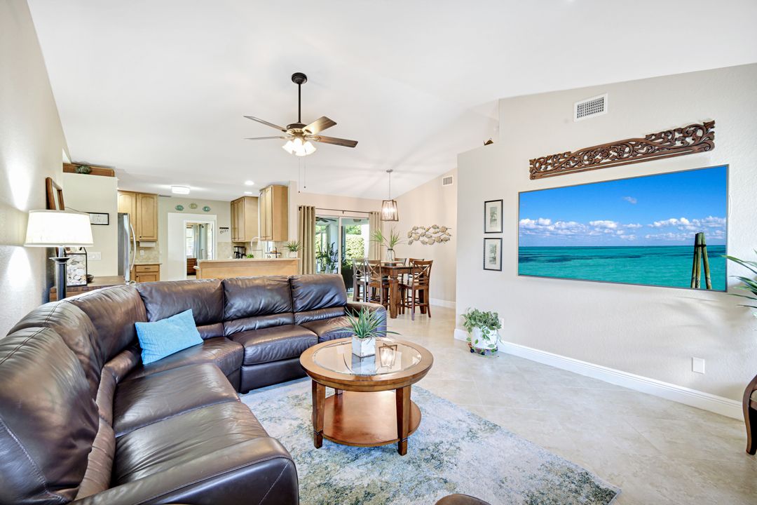 39 Mentor Dr, Naples, FL 34110