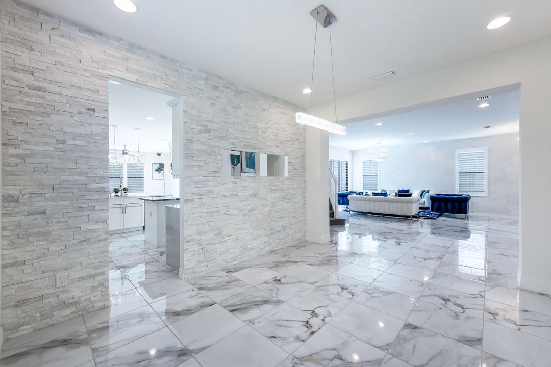 10059 Chesapeake Bay Dr, Fort Myers, FL 33913