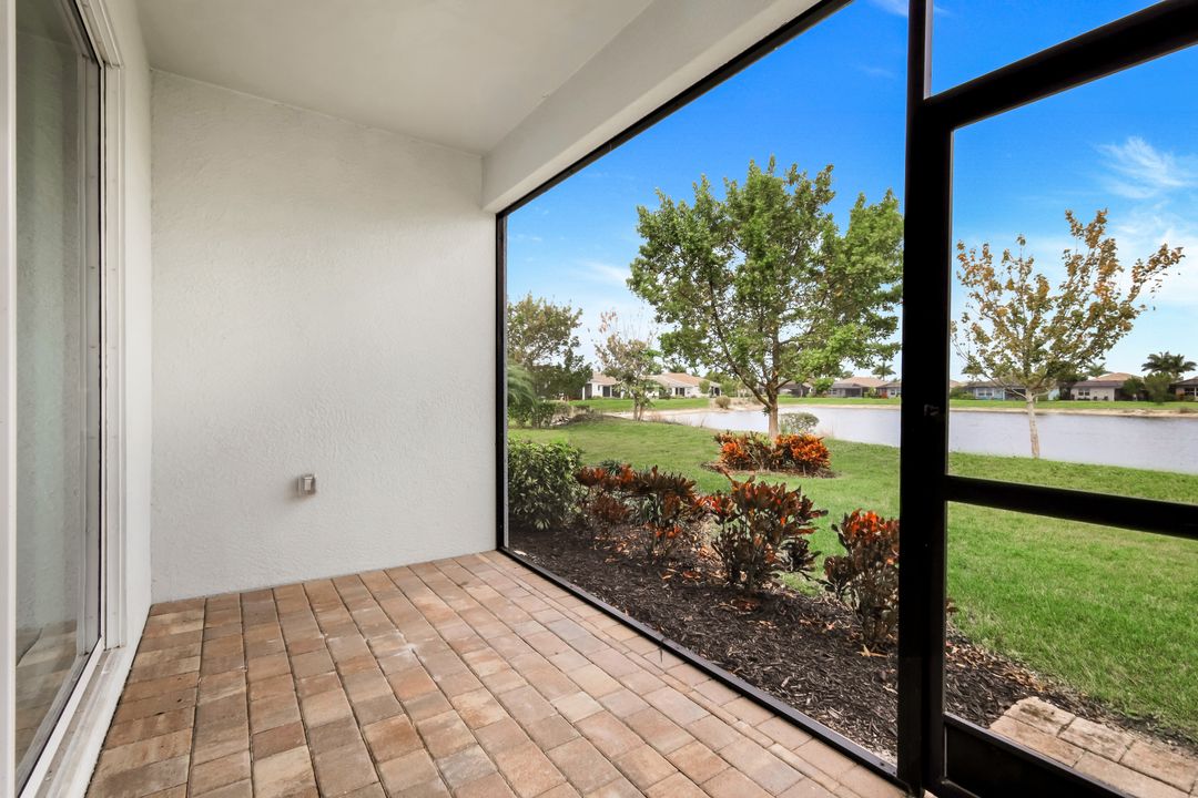 16717 Seasons Coast Dr, Bonita Springs, FL 34135