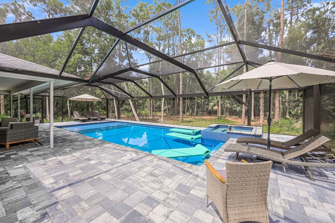 6641 Golden Gate Pkwy, Naples, FL 34105