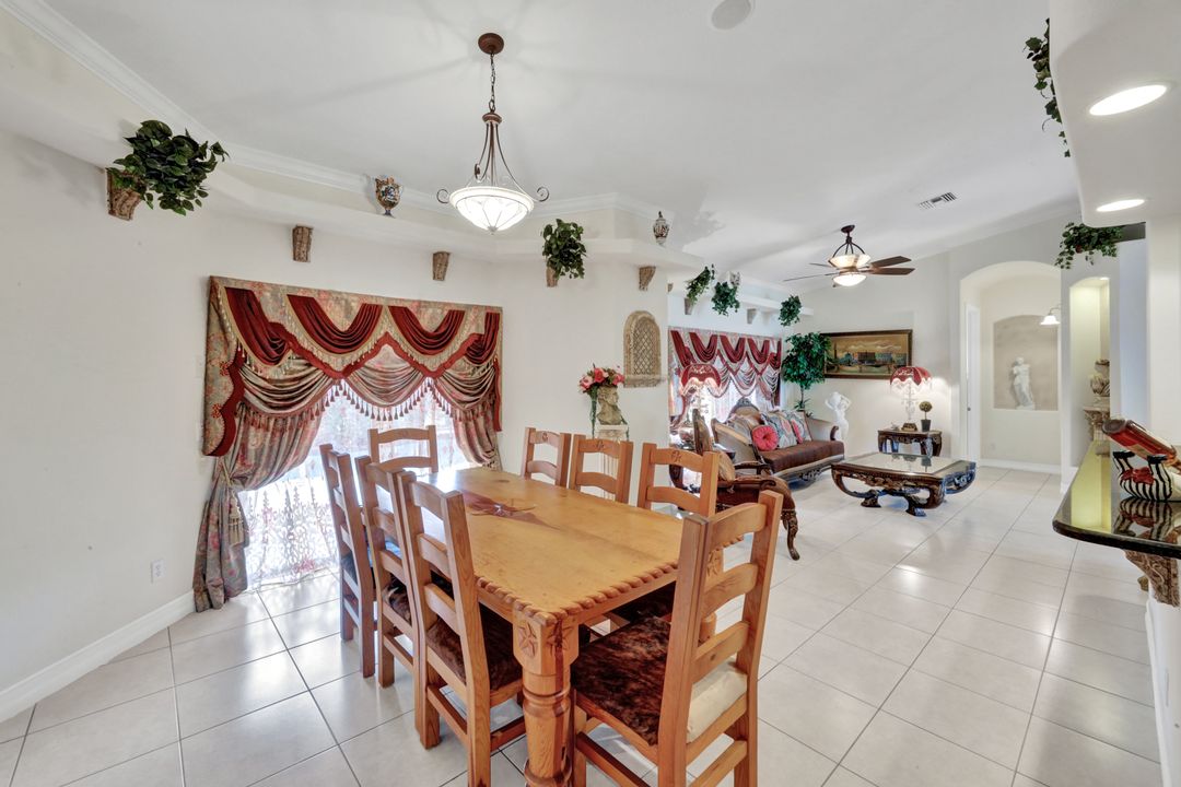 2001 NE 15th Ave, Cape Coral, FL 33909