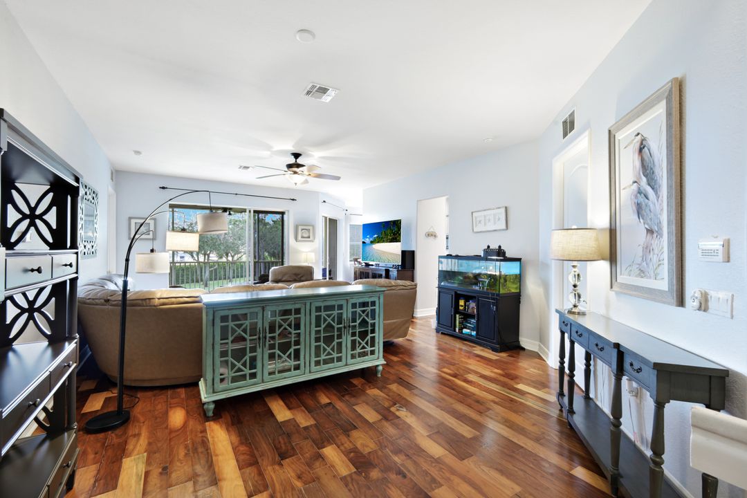 6100 Jonathans Bay Cir #302, Fort Myers, FL 33908