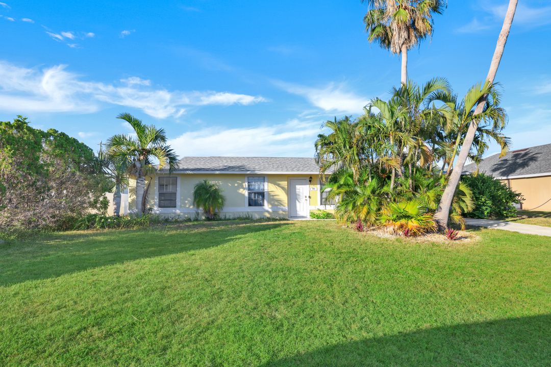 705 SW 27th Terrace, Cape Coral, FL 33914