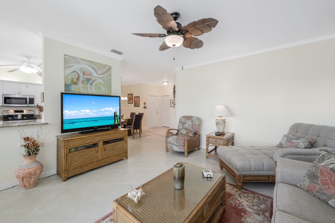 1320 Charleston Square Dr #101, Naples, FL 34110