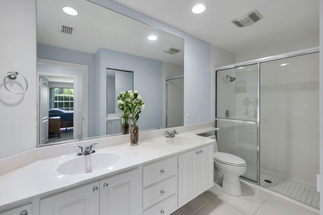 3343 Cayman Ln, Naples, FL 34119