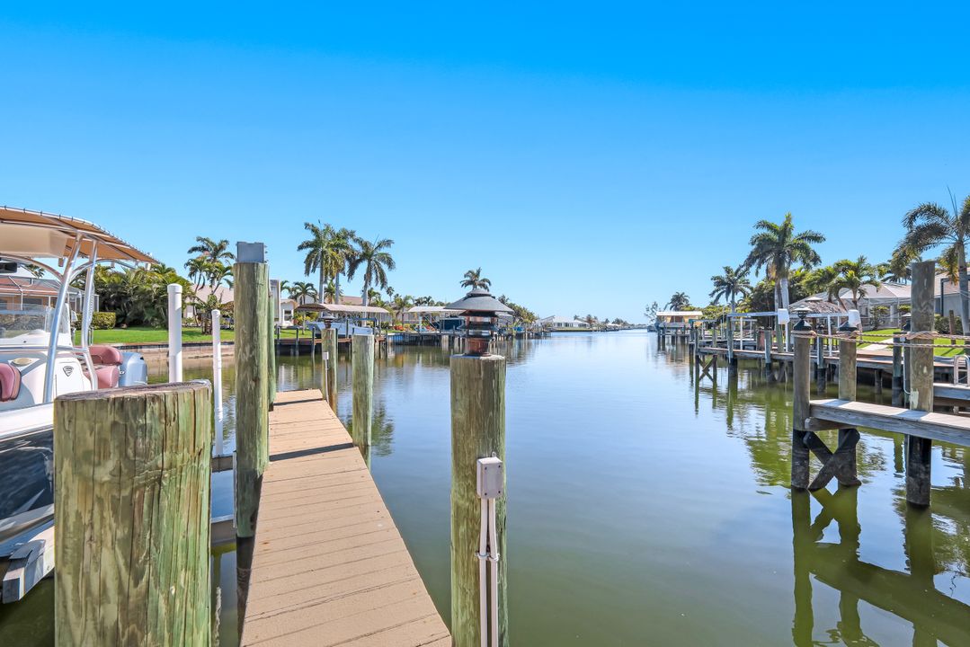 2014 Cape Coral Pkwy W, Cape Coral, FL 33914