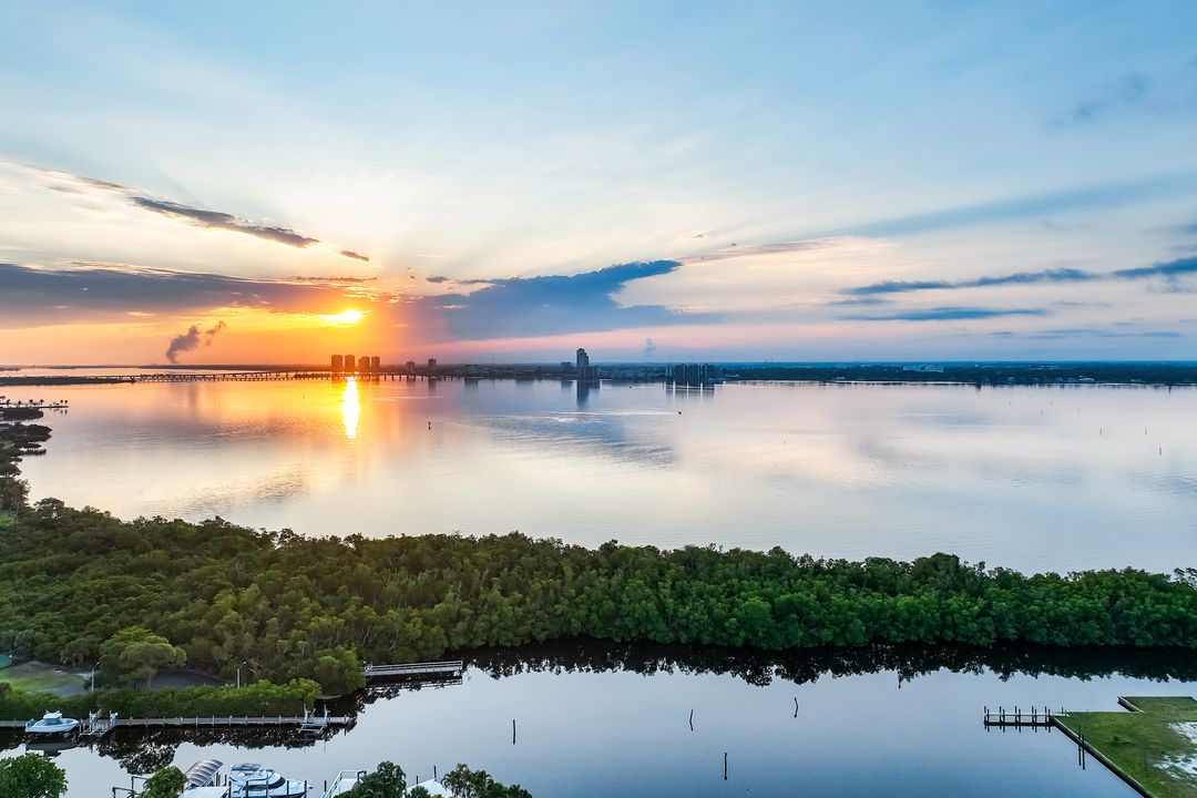 4530 Vinsetta Ave, North Fort Myers, FL 33903