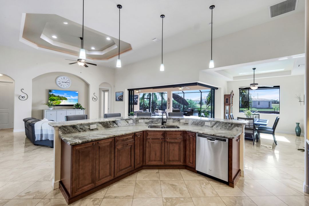 2208 NW 38th Pl, Cape Coral, FL 33993