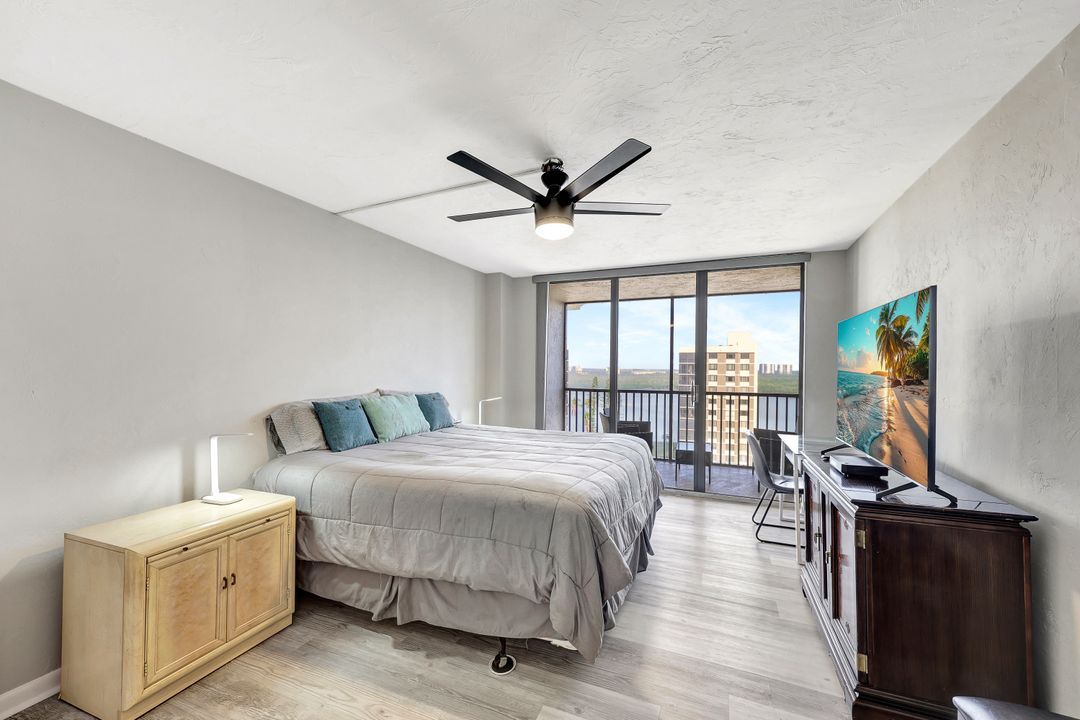 11 Bluebill Ave #1005, Naples, FL 34108