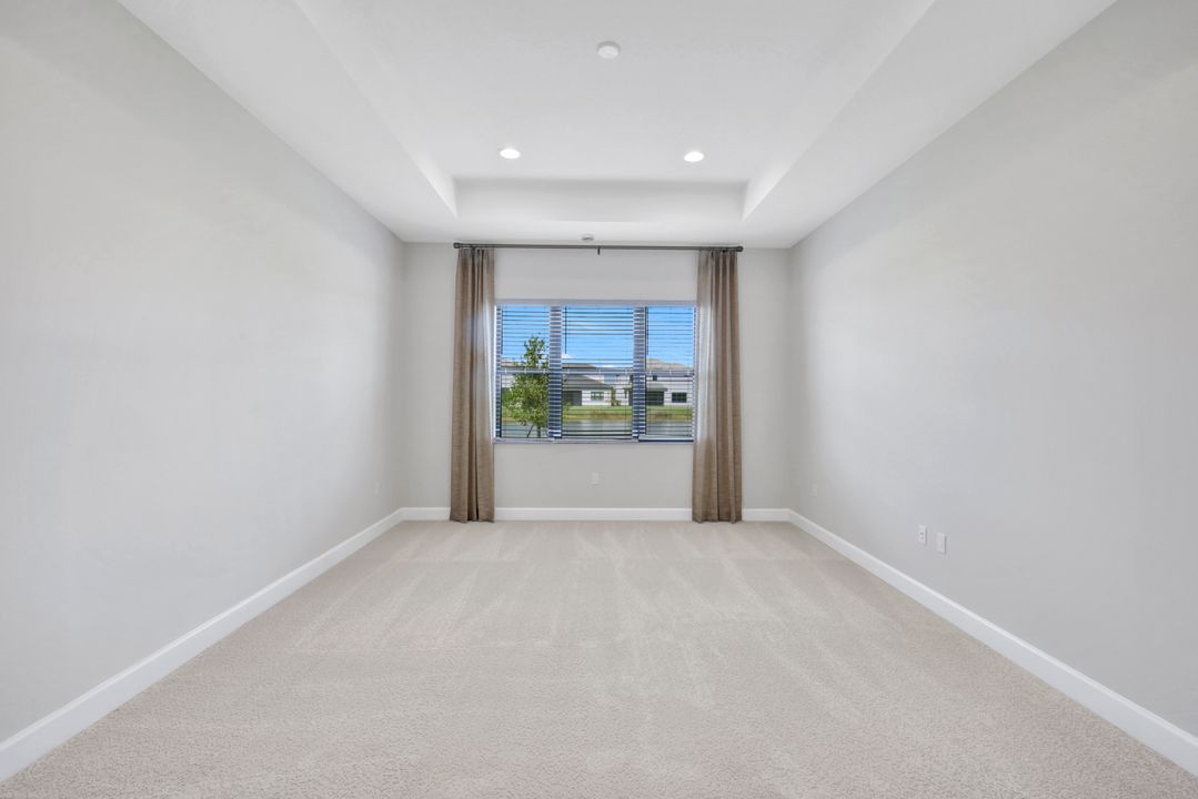 12704 Caballo Ct, Estero, FL 33928