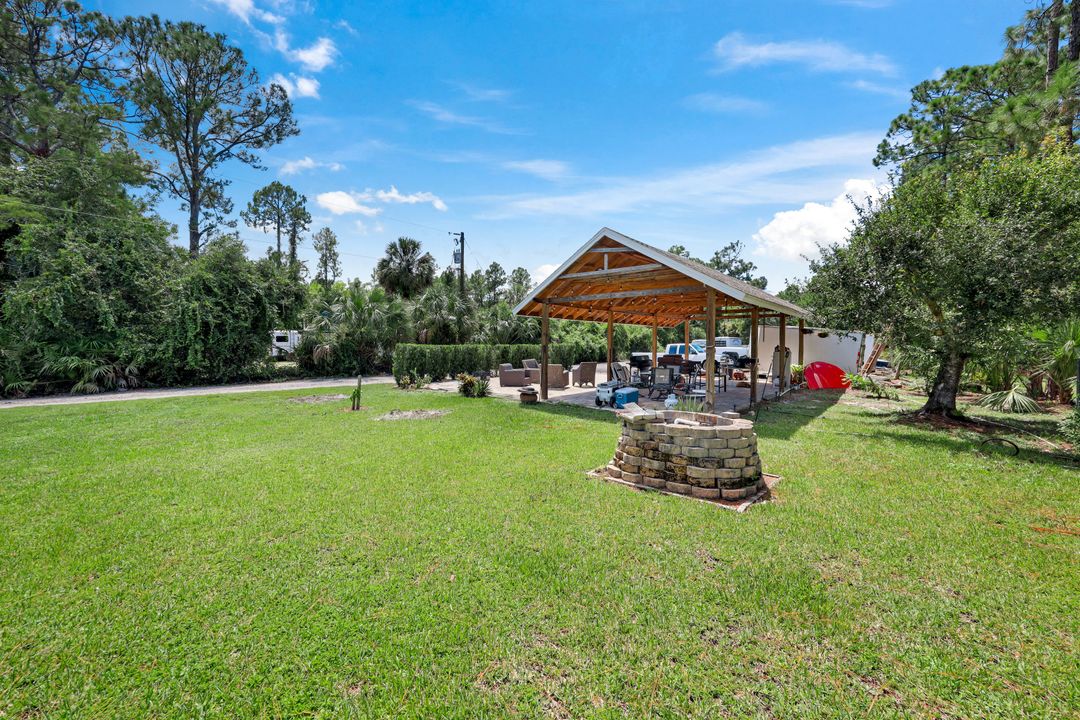 543 20th St SE, Naples, FL 34117