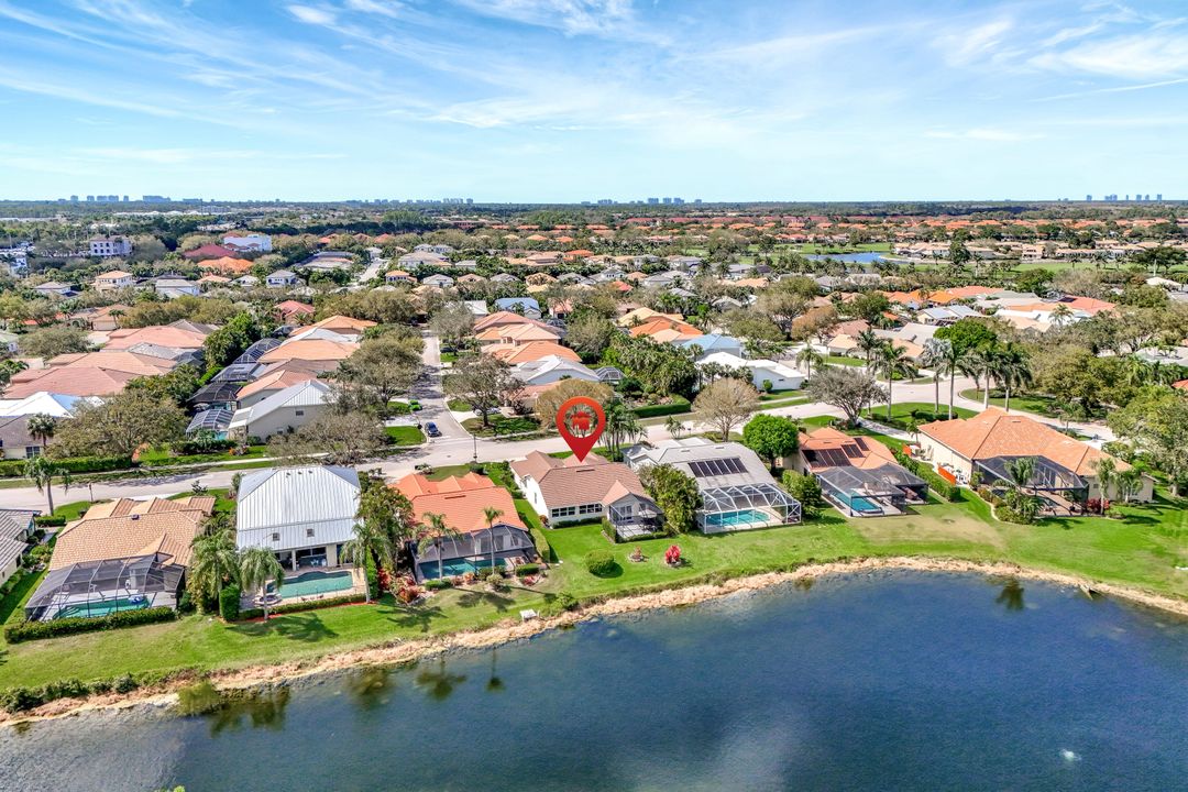 10898 Longshore Way W, Naples, FL 34119