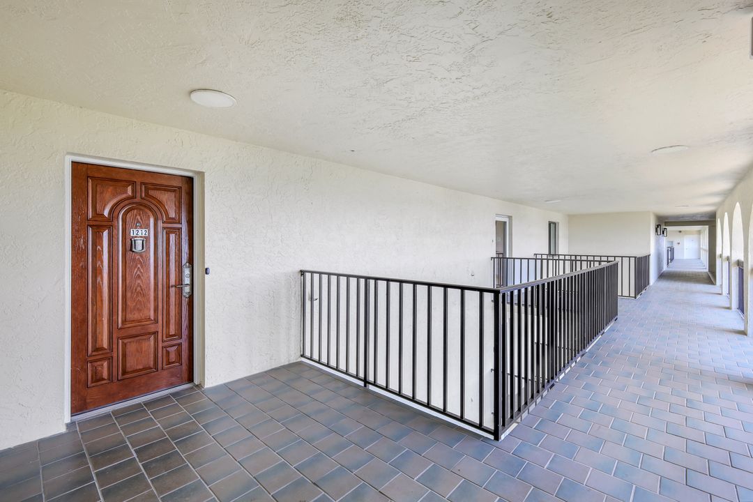 17080 Harbour Pointe Dr #12B, Fort Myers, FL 33908